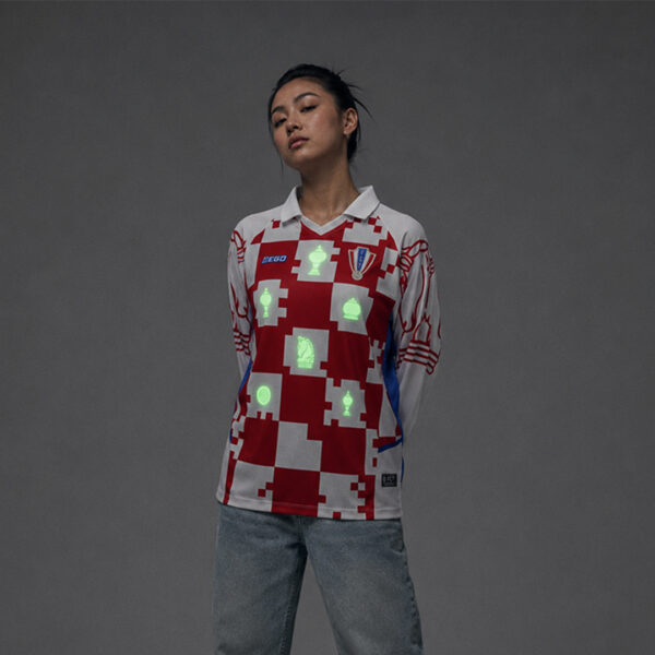 Second image of 10TF002  เสื้อคอวีปกแขนยาว รุกฆาต เจอร์ซี่ FCT สีแดง